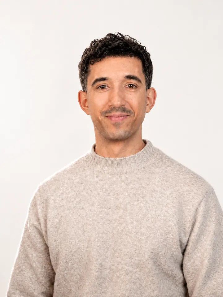 Niemah, Gründer von flowwdesign.